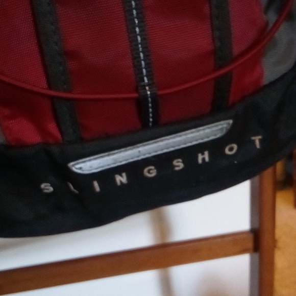 North Face slingshot backpack with webbing & padded back great condition - Picture 3 of 6